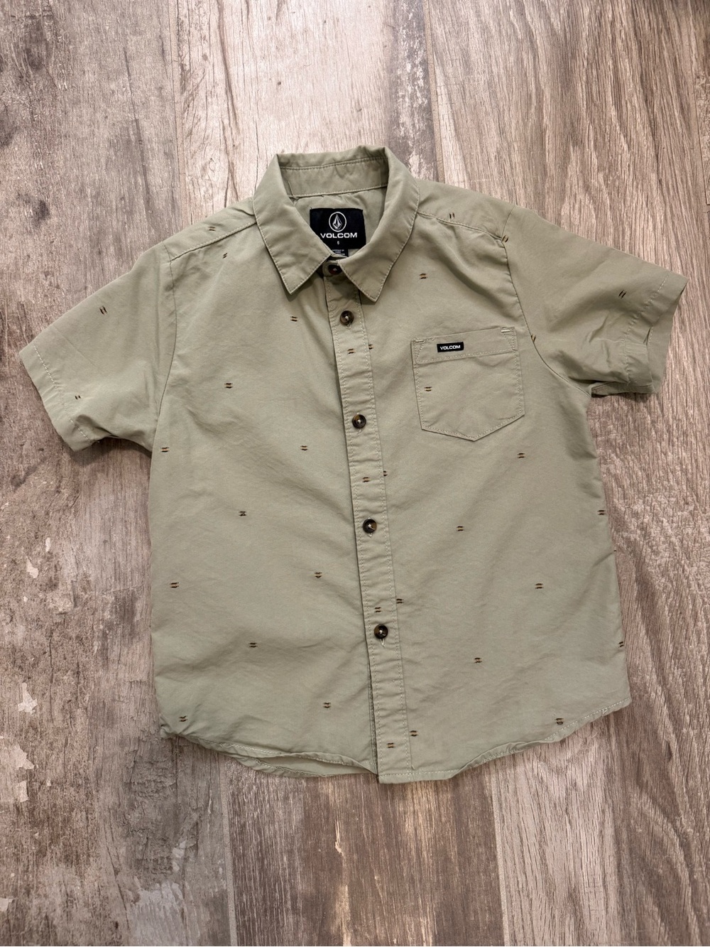 Volcom Short Sleeve Button-Down Shirt in Sage